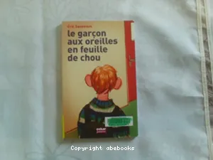 Le garçon aux oreilles en feuille de chou