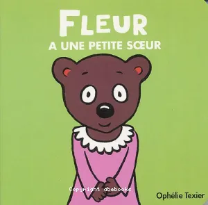 Fleur à une petite soeur