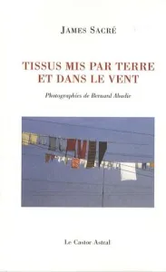 Tissus mis par terre et dans le vent